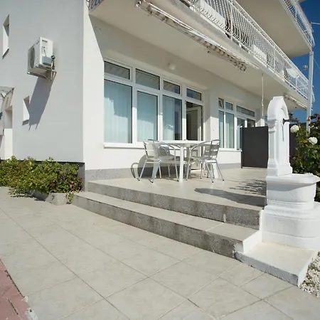 Ivana Apartament *